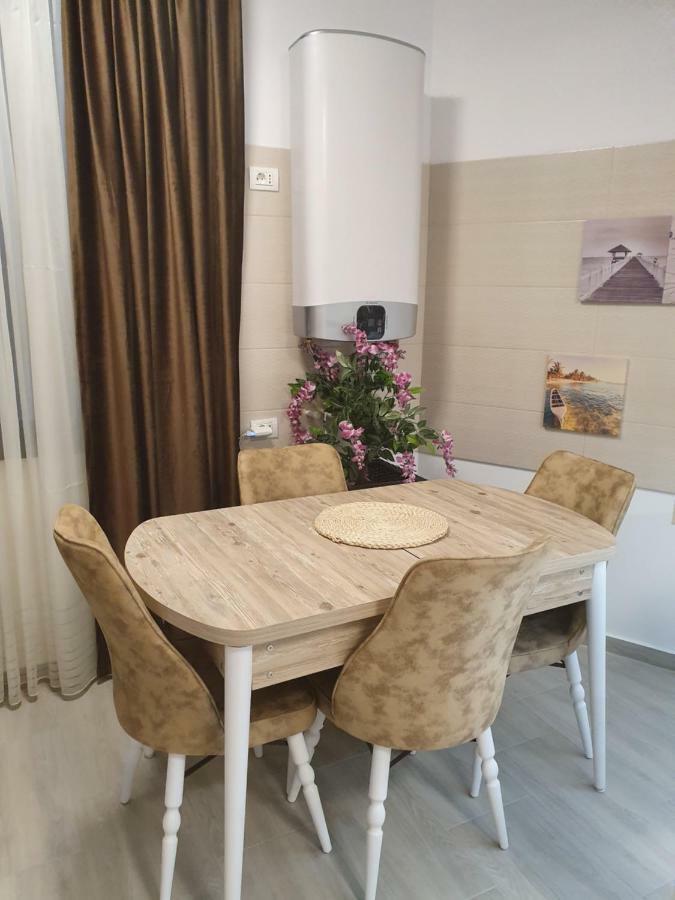 Alessia Lux Apartament Prima Linie Malul Marii Năvodari Exteriör bild