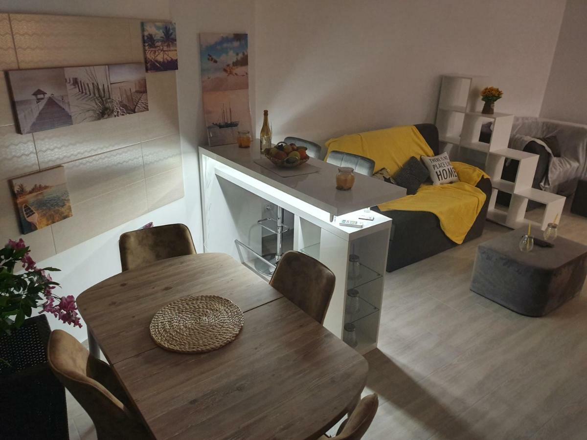 Alessia Lux Apartament Prima Linie Malul Marii Năvodari Exteriör bild